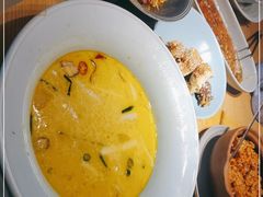 -蜜桃餐厅·伴山(绿宝广场店)