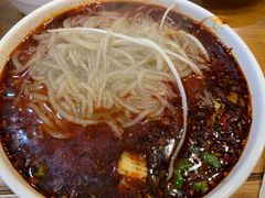 帽结子肥肠粉-白家高记肥肠粉(总店)