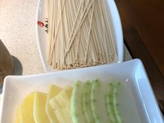 -小牛叔鲜切牛肉·火锅·烤肉自助(公济桥路店)
