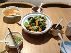 -宏状元现熬粥·京味菜(三里河店)