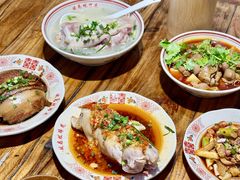 -老方桌烂蹄花川菜馆(九龙坡店)