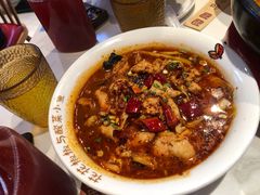 -渝是乎酸菜鱼·川渝小炒(新世界百货望京店)