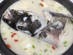-万佛湖许老大铁锅鱼(黑金冠店)