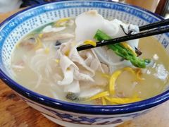 -桥香园过桥米线(国贸店)