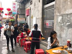 -陈老添美食店(宝华路店)