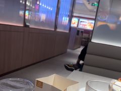 -海底捞火锅(杭州庆春路夜宵主题店)