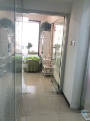 -荟草堂专业痘肌皮肤管理