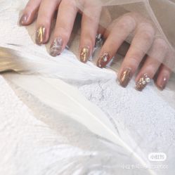 -Pink You美甲洗眉纹绣定制中心