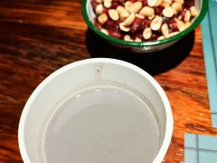 黑芝麻糊豆浆-八月美食小馆(银泰城总店)
