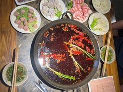-六公里老火锅(总店)
