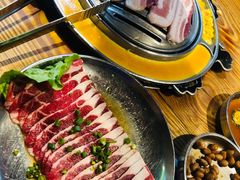 -青瓦炭韩潮烤肉(花园道店)