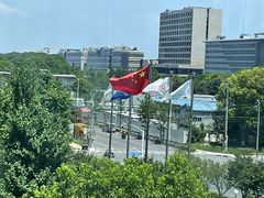 -上海虹桥西郊假日酒店