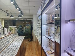 -MiRi眼镜·蔡司·星趣控·尼康控优点视觉合作店(南京东路店)