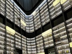 -上海虹桥中心爱琴海亚朵S酒店