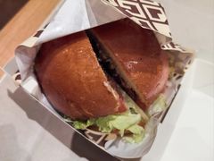 黑松露菌菇牛肉堡-JPG canteen(广州乐峰广场店)