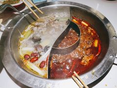 鸳鸯锅-豆花姐烂豆花火锅(水屯北路恒大滨河店)