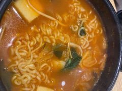 石锅辣白菜辛拉面-泰熙家(金港国际店)