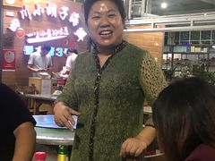 -四川小胡子海鲜(丁村万人海鲜广场店)