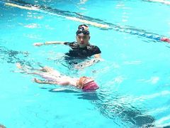 -阳光国际游泳培训基地