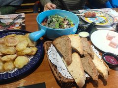 -米德维奇俄式西餐厅(西六道街店)