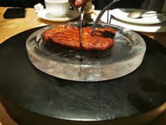水晶石板盘煎5A和牛-北京泰富酒店-柏景轩中餐厅