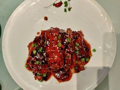 -鞍山大白鲨美食酒店