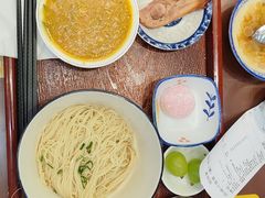 -百年老字号·观振兴蟹黄面·三虾面·苏式面(观前街富仁坊巷店)