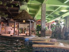 -泉城欧乐堡戏水湾艺术养生温泉