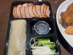 -盒马鲜生(丁香国际店)