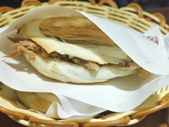 招牌肉夹馍-鼎高高陕西美食(龙德广场店)