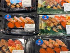 -燕莎奥特莱斯购物中心