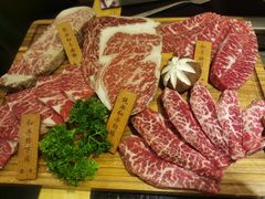-臻牛烤肉