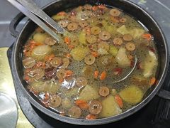 -盛得农家美食·无花果浸鸡·古法烧鸡·竹筒饭(白水寨森林海店)