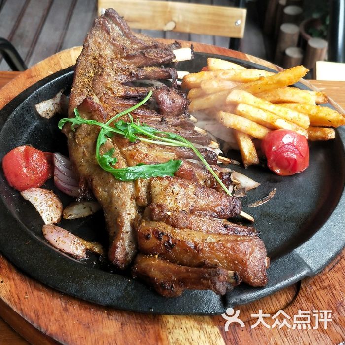 曼哈顿美式餐吧西部火焰烤全鸡图片-北京西餐-大众点评网