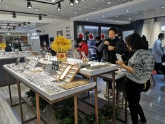 -宏宇眼镜蔡司依视路折扣店(兆佳眼镜城店)