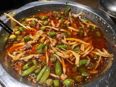 -兔行天下-鸿鹤鲜锅兔(中海国际店)