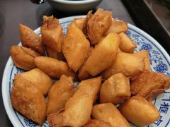 老北京炸咯吱-门框胡同百年卤煮(新街口店)