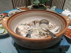 -忆江南·临江鱼馆