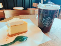 -星巴克(上海虹桥新天地二店)