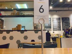 大堂-HELLO 27 意面·沙拉·帕尼尼