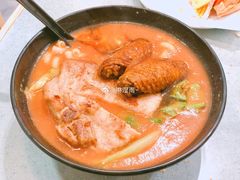 番茄浓汤鸡翅猪扒通粉-华嫂冰室(尖沙咀店)