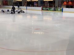 -陈露国际冰上中心(天津嘉里汇店)