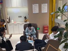 -柏乐口腔医院·舒适化无痛种植牙中心(东盟商务区院)