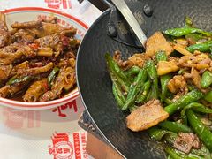 -堂瓦里·33年传统赣菜(第一街区店)