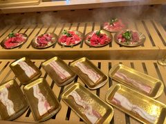-梨花甄选自助烤肉(小寨原力场店)
