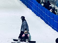 -乔波室内滑雪场