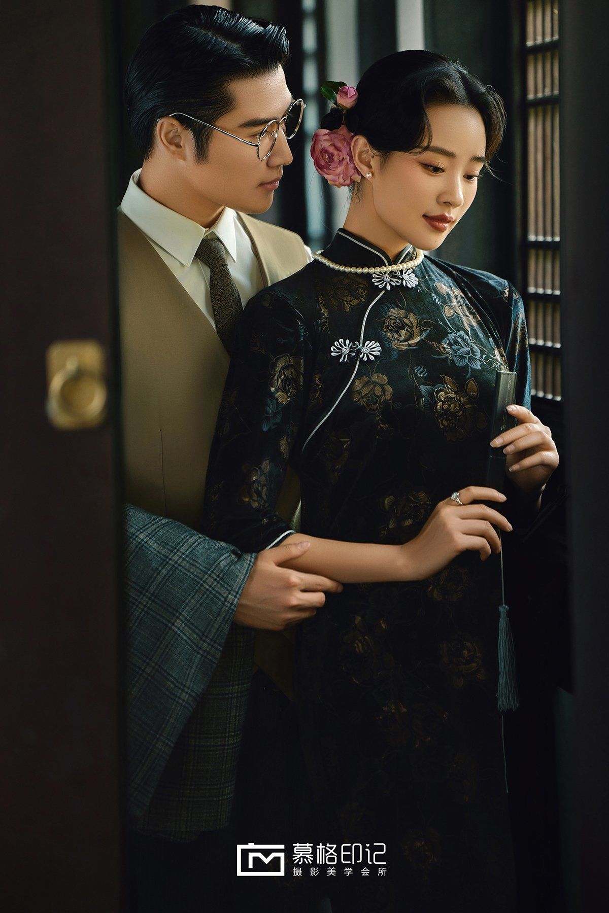 有亿点点心动💗民国风旗袍婚纱照太优雅了