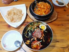 -百年石锅饭·朝鲜族传统民餐