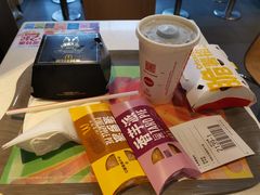 -麦当劳(乳山路店)