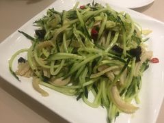 -老码头黑皮肘子锅包肉(赣水路店)